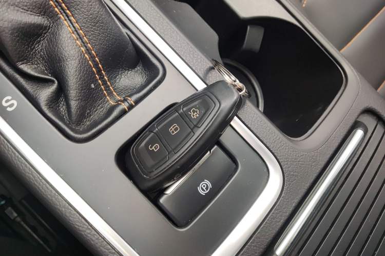 Used Ford Kuga 2017 EcoBoost 245 Four-Wheel-Drive Sport Model Vehicle Key