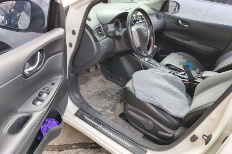 Used Nissan Tiida 2011 1.6L CVT Smart Version