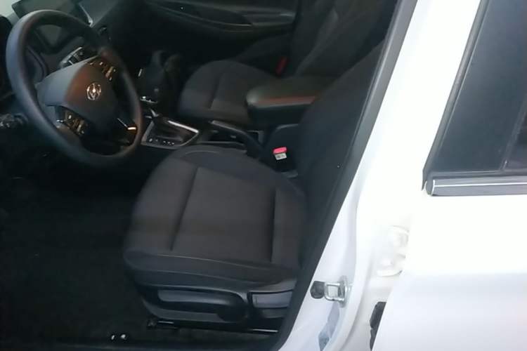 Used Hyundai Celesta 2020 1.6L Automatic GL Enjoyable Edition