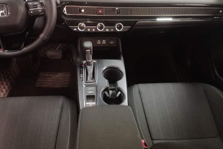 Used Honda Civic 2023 240TURBO CVT Dynamic Edition