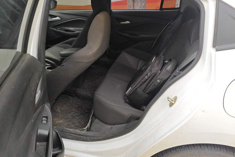 Used Chevrolet Cavalier 2021 325T Automatic Enjoyment Edition Left Rear Seat