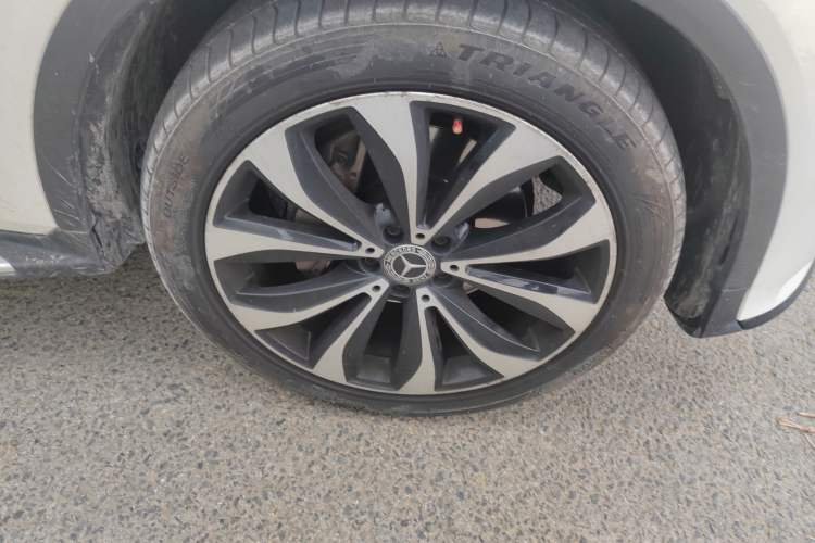 Used Mercedes-Benz GLC Coupe 2019 GLC 260 4MATIC Coupe SUV
