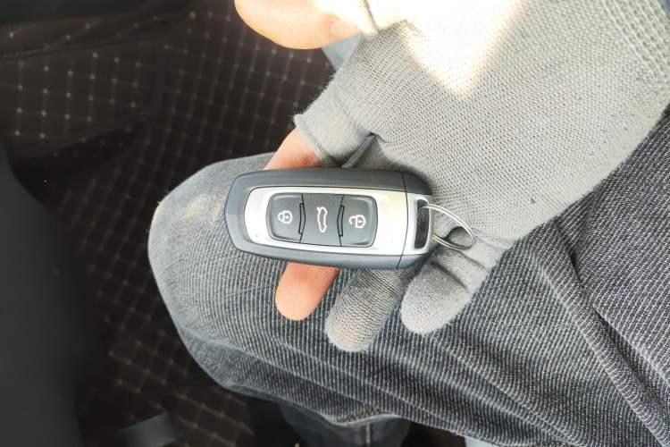 Used Geely Galaxy Panda 2024 Panda Mini 200km Endurance Bear
