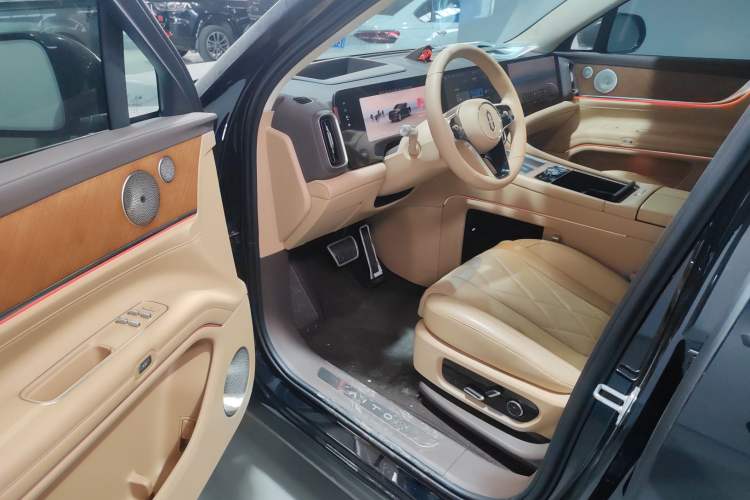 Used Hima AITO M9 2024 Range-Extended Ultra Version 42 kWh 6-Seater Model