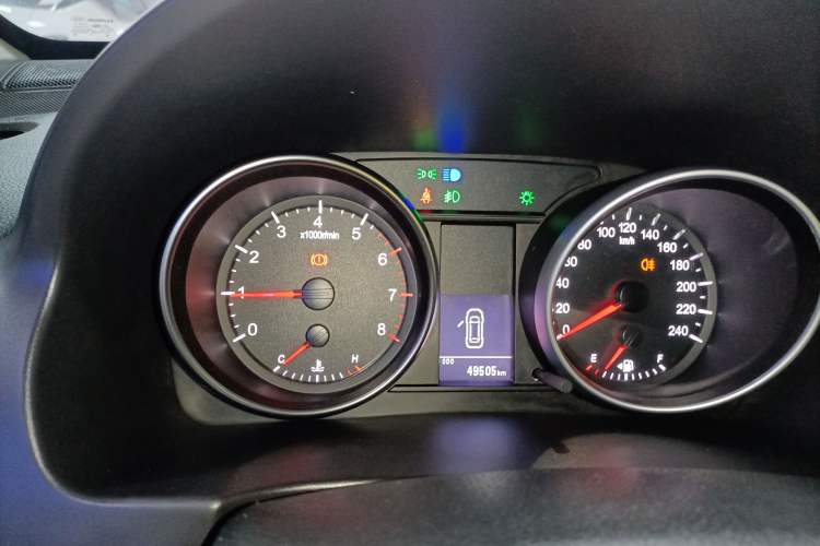 Used Haval H6 2016 Upgraded Model 1.5T Manual Two-Wheel Drive Urban Version
