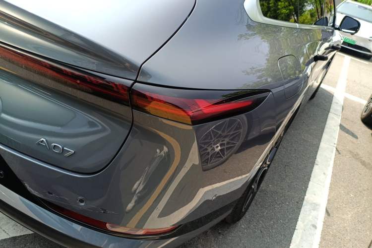 Used CHANGAN NEVO A07 2025 All-Electric "True Fragrance" Edition 710-Mile Long-Range Version Right Rear Taillight