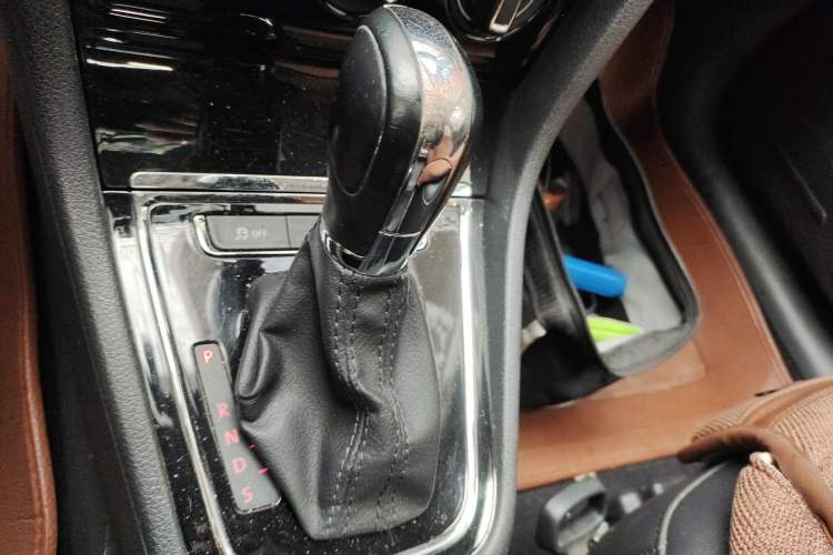 Used Volkswagen Bora 2013 1.6L Automatic Comfort Model