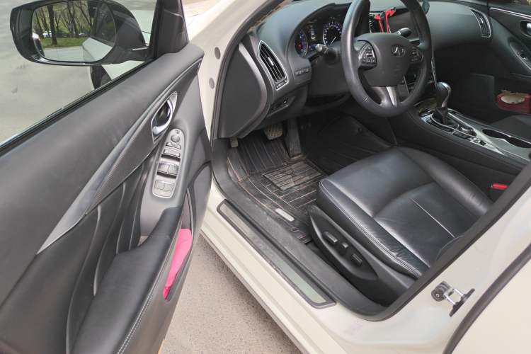 Used Infiniti Q50L 2016 2.0T Ambition Edition
