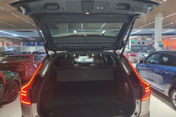 Used Volvo XC60 2025 B5 Four-Wheel Drive Smart & Advanced Luxury Edition