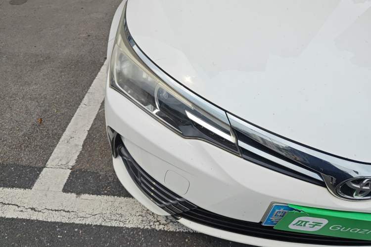 Used Toyota Corolla 2017 Revised Version 1.2T S-CVT GL-i Right Front Headlight