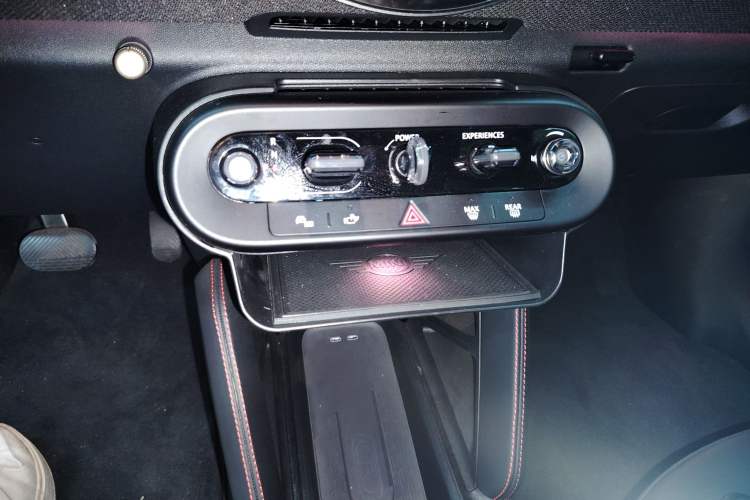 Used MINI Electric COOPER JCW 2025 JOHN COOPER WORKS
