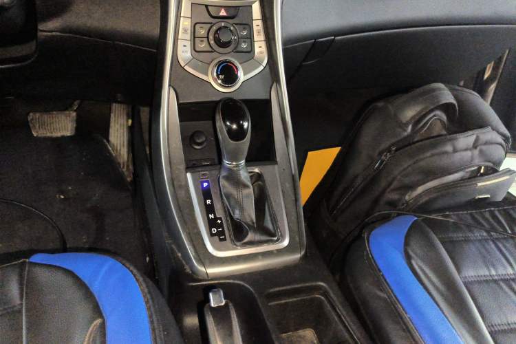 Used Hyundai Elantra (5th Generation / Langdong) 2012 1.6L Automatic Fashion Edition
