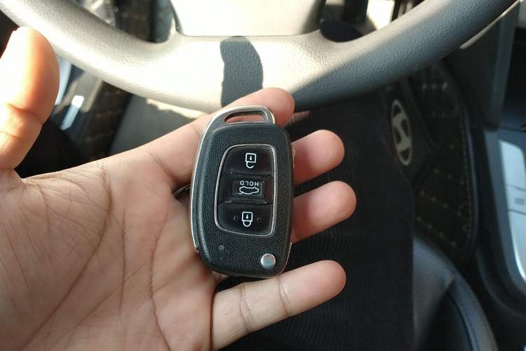 Used Hyundai Elantra (6th Generation / Lingdong) 2016 1.6L Automatic ZhiXuan – Elite Version