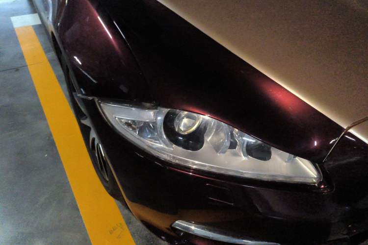 Used Jaguar XJ 2014 XJL 3.0 SC Two-Wheel-Drive Panoramic Business Edition Right Front Headlight