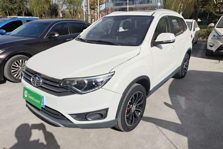 Used FAW Senya R7 2016 1.6L Manual Smart Version