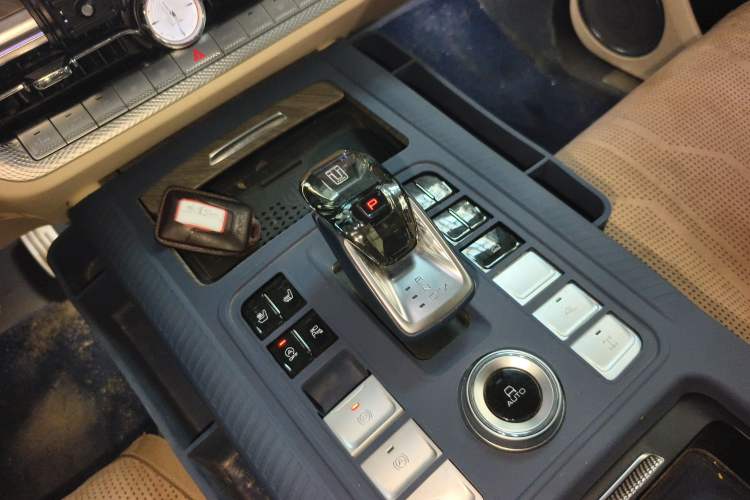 Used Tank 500 2022 3.0T Sport Edition "Creation" Version 5-Seater Gear Lever