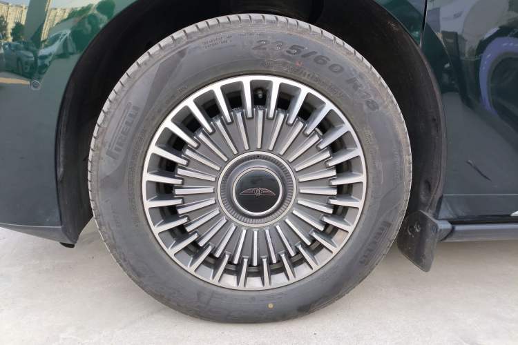 Used Geely Galaxy LEVC L380 2025 805 km Flagship Version All-Wheel Drive