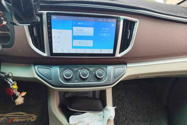 Used FORTHING Lingzhi 2018 M5L 1.6L 7-Seater Comfort Model
