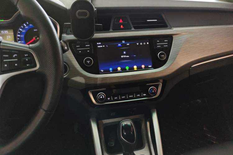 Used Geely Auto Vision X3 2017 1.5L Automatic Elite Model
