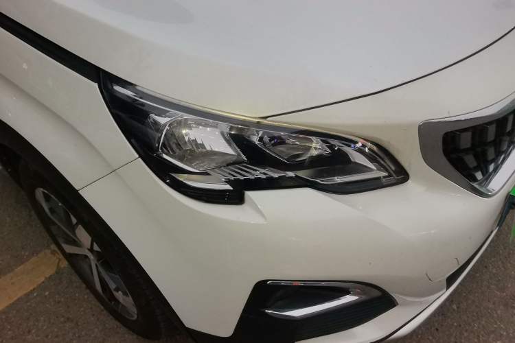 Used Peugeot 4008 2019 Revised Version 360THP – First Edition Right Front Headlight