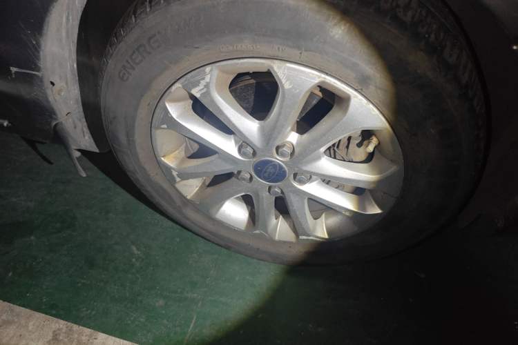 Used Ford Focus 2011 Sedan 1.8L Automatic Fashion Edition
