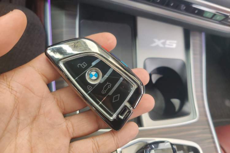 Used BMW X5 2022 Restyled xDrive 40Li M Sport Package Vehicle Key