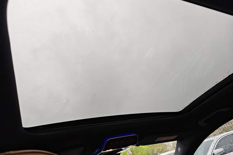 Used Mercedes-Benz E-Class 2024 E 260 L Headliner