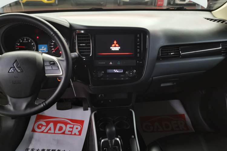 Used Mitsubishi Outlander 2020 2.0L Two-Wheel Drive Comfort Edition 5 Seats