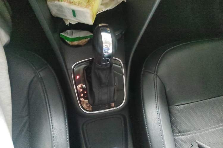 Used Volkswagen Polo 2014 1.6L Automatic Luxury Edition
