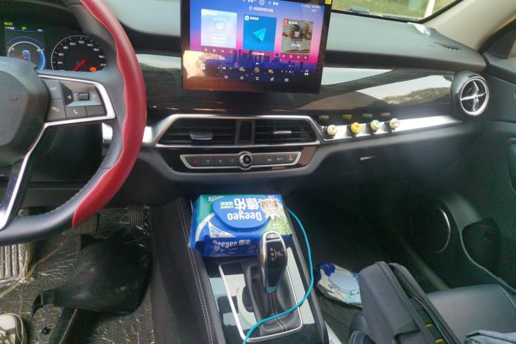 Used BYD Song 2021 Classic Edition 1.5T Automatic Elite Model Audio And AC Panel