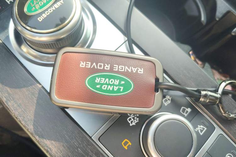 Used Land Rover Discovery 2020 3.0 SC V6 SE