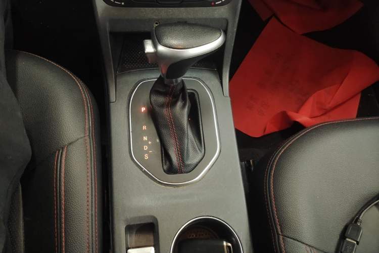 Used FAW Senya R7 2017 1.6L Automatic Smart Version
