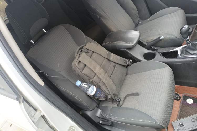 Used Baojun 730 2021 1.5L Manual Fashion Version 7 Seats Right Front Seat