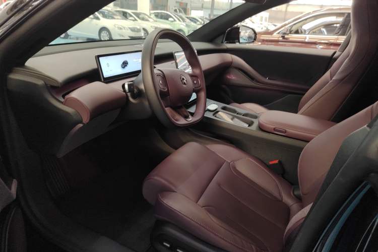 Used Nio ET5T 2024 75kWh Touring Left Front Seat