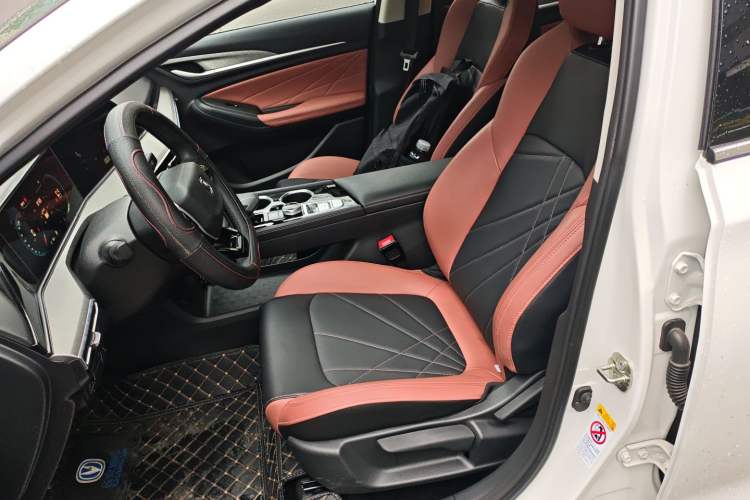 Used CHANGAN Eado 2023 Changan Edition PLUS Blue Whale NE 1.4T GDI DCT Prestige Version
