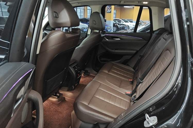 Used BMW X3 2021 xDrive28i M Sport Package Left Rear Seat