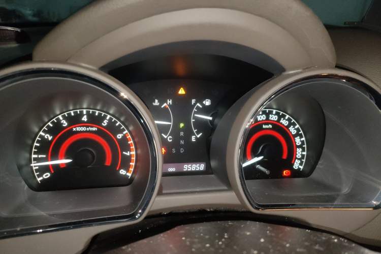 Used Toyota Highlander 2012 2.7L Two-Wheel Drive 7-Seater Luxury Edition