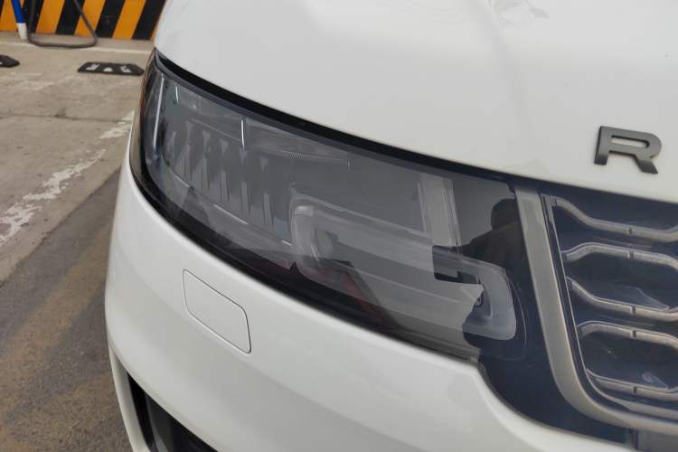 Used Land Rover Range Sport 2019 3.0 L6 HSE DYNAMIC Right Front Headlight