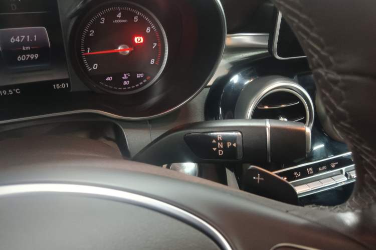 Used Mercedes-Benz GLC 2019 GLC 200 4MATIC Gear Lever