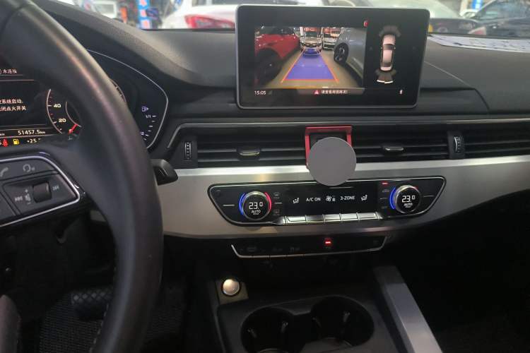 Used Audi A4L 2018 30th Anniversary Edition 40 TFSI Fashion Model Audio And AC Panel