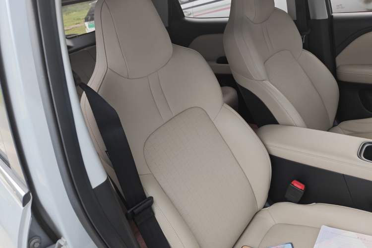 Used Wuling Bingo PLUS 2024 510 km Flagship Edition Four-Seater Version