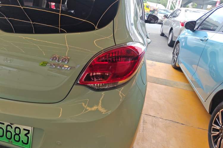 Used CHANGAN Benni E-Star 2022 National Edition Colorful Limited Edition (Fast-Charging Version) Lithium NMC Exterior 3
