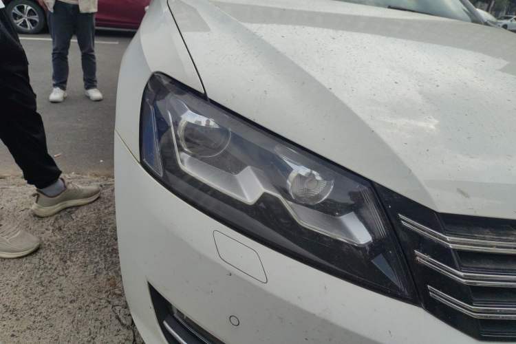 Used Volkswagen Passat 2014 1.8TSI DSG Prestige Navigation Edition
