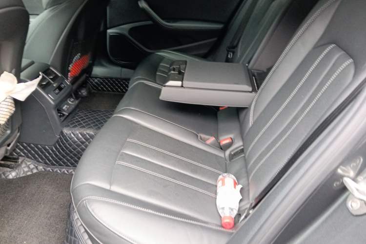 Used Audi A4L 2022 40 TFSI Luxury Dynamic Model