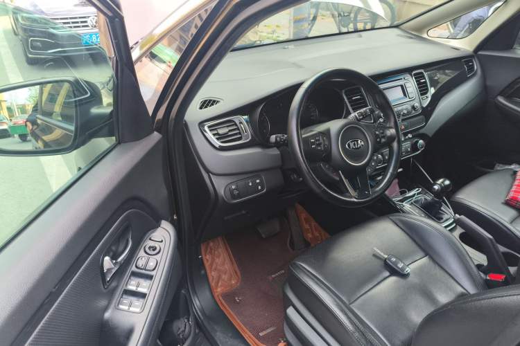 Used Kia Carens 2013 2.0L 7-Seater Automatic Comfort Edition China V Standard
