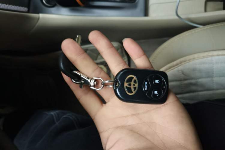 Used Toyota Corolla EX 2013 1.6L Automatic Luxury Edition
