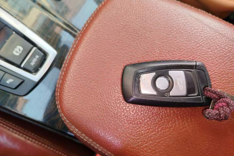 Used BMW X3 2013 Facelifted xDrive20i Luxury Edition