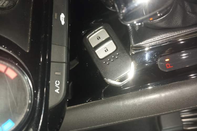 Used Honda Vezel 2016 1.8L CVT Front-Wheel Drive Pioneer Edition
