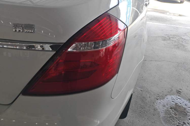 Used Geely Auto Emgrand 2017 Sedan Million Edition 1.5L Manual - Upward Version Right Rear Taillight