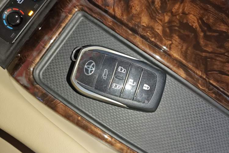 Used Toyota Alphard 2019 Dual-Engine 2.5L Luxury Edition
